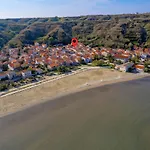 2 Bedroom Stunning In Holiday home *