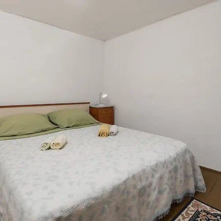 Casa vacanze 2 Bedroom Cozy Home In Susak *